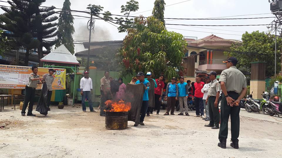 Sosialisasi Penanggulangan Dini Bahaya Kebakaran 